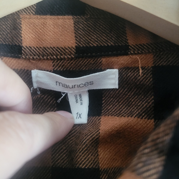 Maurices Brown/Black Plaid Button-Down - Picture 4 of 6